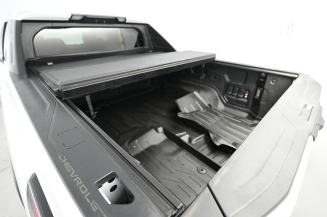 2024 Chevrolet Silverado EV — photo 6 of 16