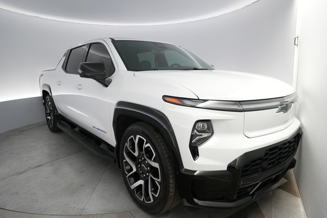 2024 Chevrolet Silverado EV — VIN 1GC40ZEL0RU303598