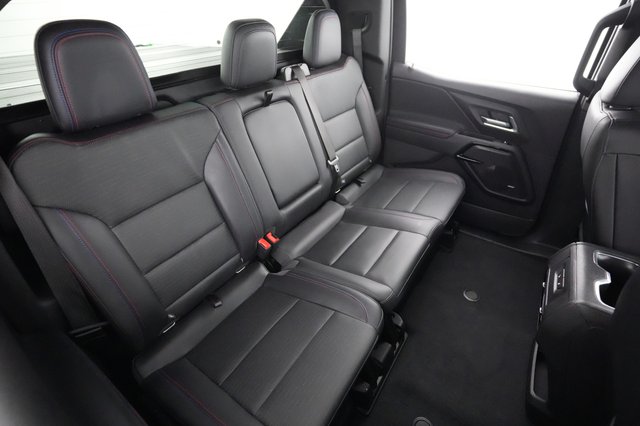 2024 Chevrolet Silverado EV — photo 4 of 16