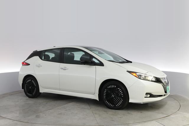 2024 Nissan LEAF — photo 10 of 20