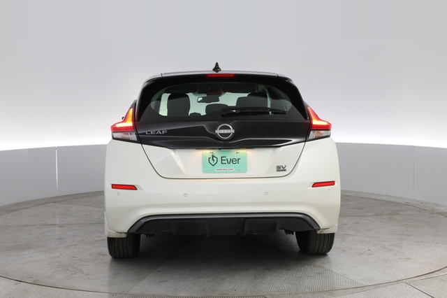 2024 Nissan LEAF