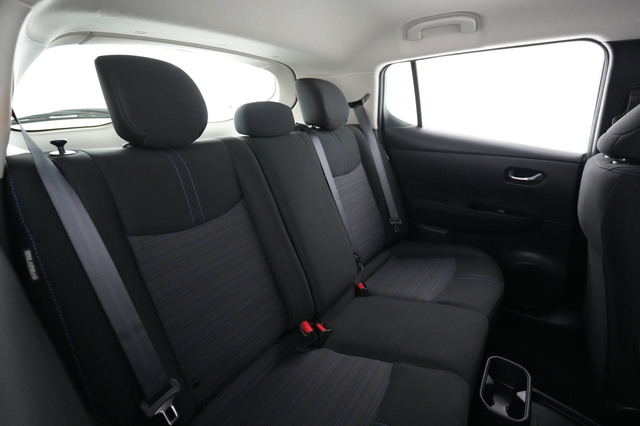 2024 Nissan LEAF