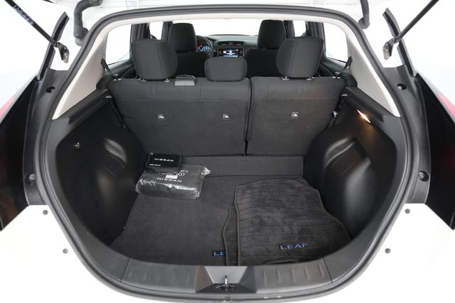 2024 Nissan LEAF — photo 6 of 20