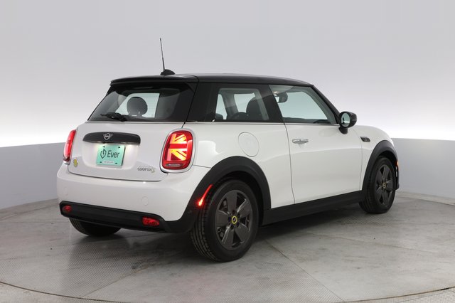 2024 MINI Cooper SE — photo 2 of 20