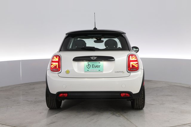 2024 MINI Cooper SE — photo 12 of 20