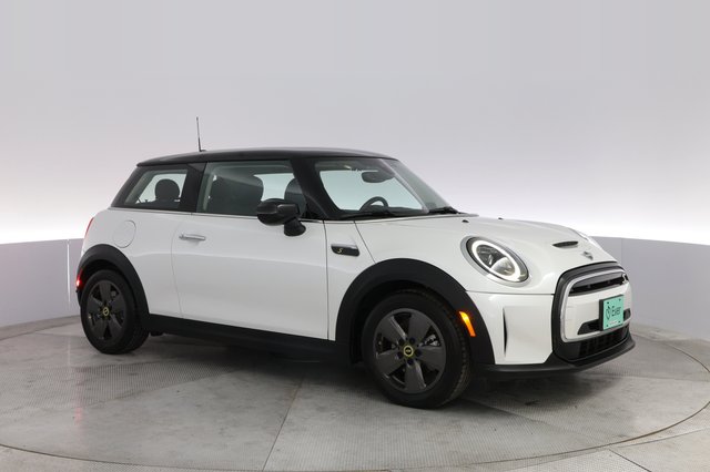 2024 MINI Cooper SE — photo 11 of 20