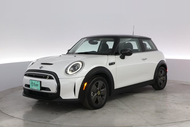2024 MINI Cooper SE — VIN WMW13DJ05R2V91717