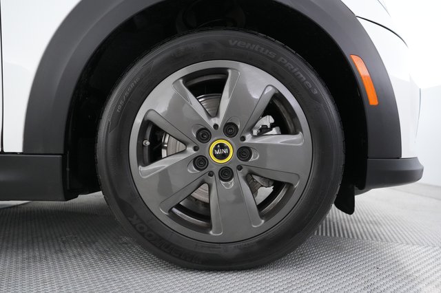 2024 MINI Cooper SE — photo 7 of 20