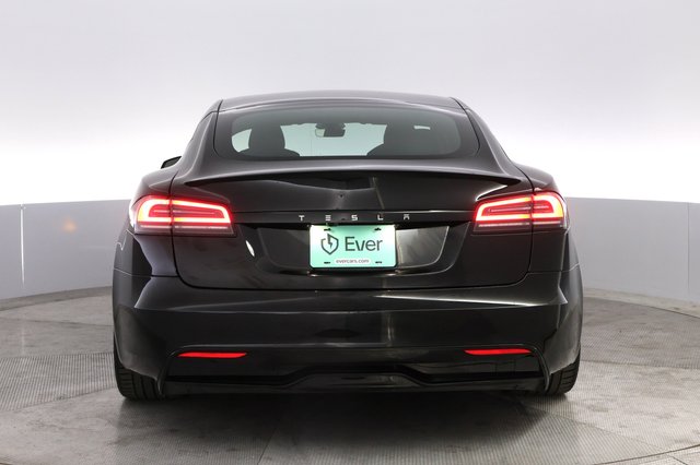 2023 Tesla Model S — photo 12 of 22