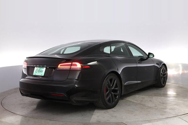 2023 Tesla Model S — photo 2 of 22