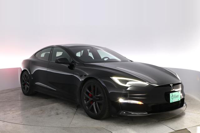 2023 Tesla Model S — photo 10 of 22