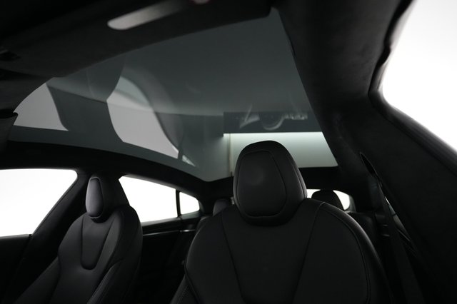 2023 Tesla Model S — photo 20 of 22