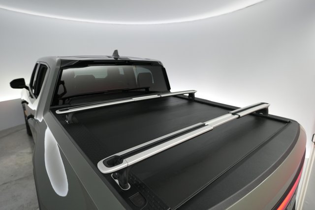 2022 Rivian R1T — photo 21 of 23