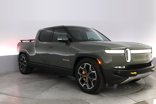 2022 Rivian R1T — photo 10 of 23