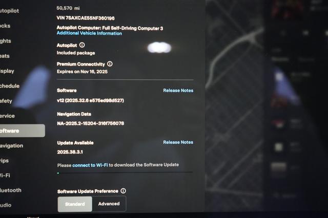 2022 Tesla Model X — photo 5 of 23