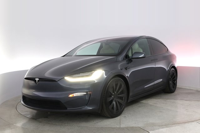2022 Tesla Model X — VIN 7SAXCAE55NF360196