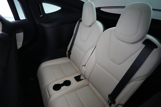 2022 Tesla Model X — photo 20 of 23