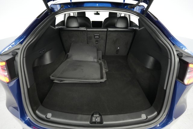 2022 Tesla Model Y — photo 6 of 21