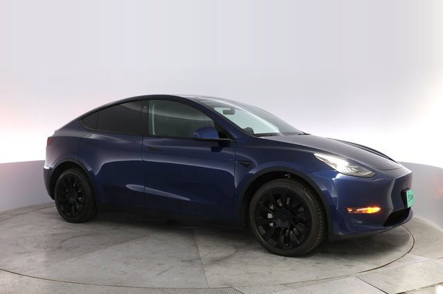 2022 Tesla Model Y — photo 11 of 21