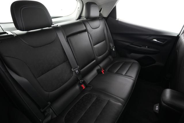 2022 Chevrolet Bolt EV — photo 4 of 20