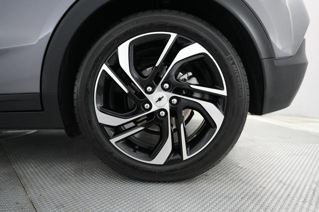 2022 Chevrolet Bolt EV — photo 7 of 20