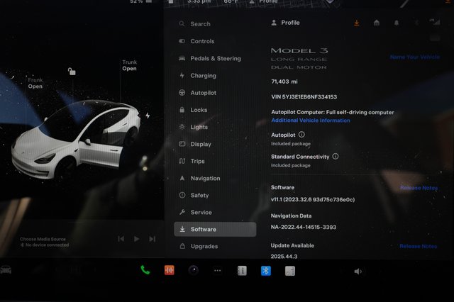 2022 Tesla Model 3 — photo 5 of 22