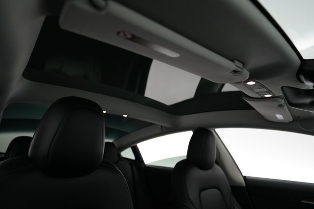 2022 Tesla Model 3 — photo 20 of 22