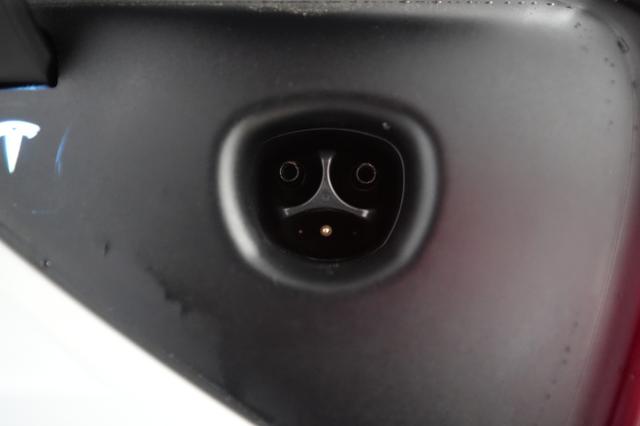 2022 Tesla Model 3 — photo 8 of 22
