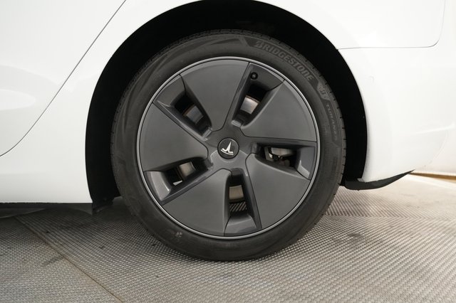 2022 Tesla Model 3 — photo 15 of 22