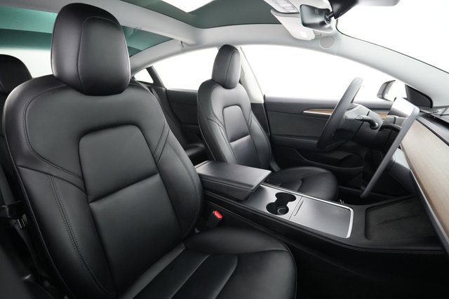 2022 Tesla Model 3 — photo 18 of 22