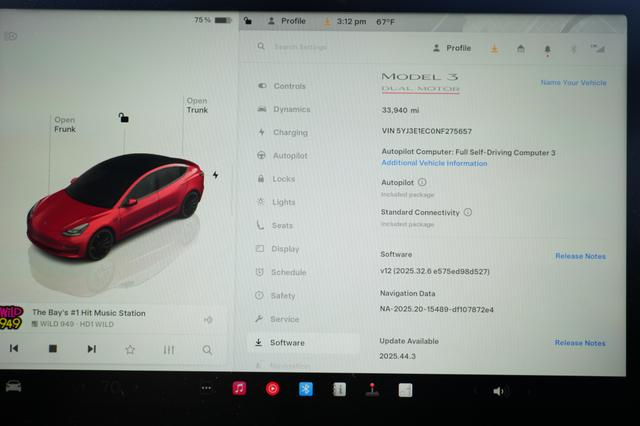 2022 Tesla Model 3 — photo 5 of 21
