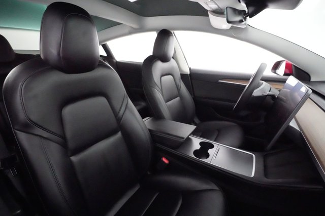 2022 Tesla Model 3 — photo 18 of 21