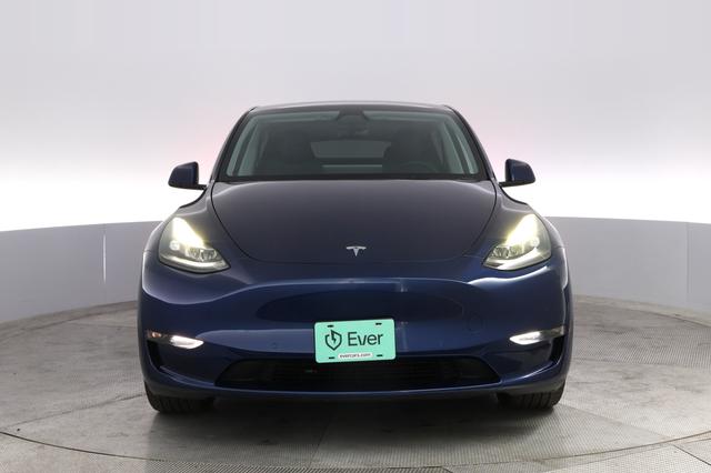 2023 Tesla Model Y — photo 9 of 22