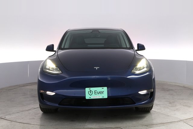 2023 Tesla Model Y — photo 9 of 22
