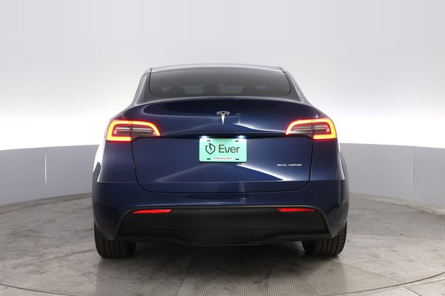 2023 Tesla Model Y — photo 12 of 22