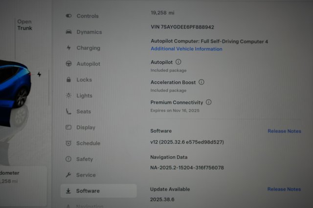 2023 Tesla Model Y — photo 5 of 22
