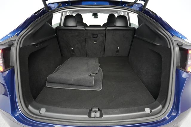 2023 Tesla Model Y — photo 6 of 22