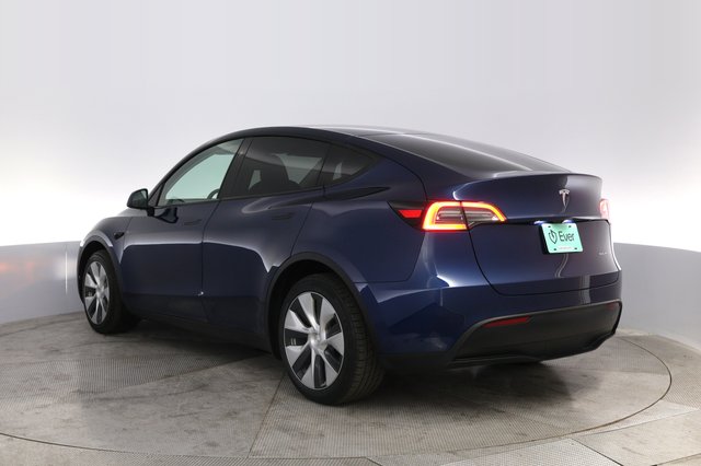 2023 Tesla Model Y — photo 13 of 22