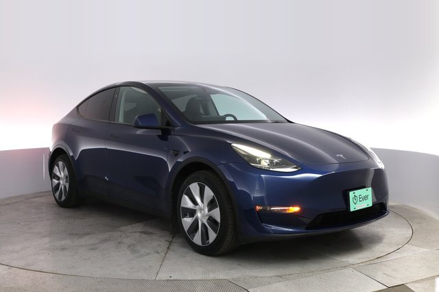 2023 Tesla Model Y — photo 10 of 22