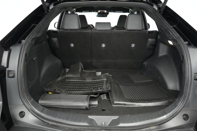 2024 Subaru Solterra — photo 6 of 20
