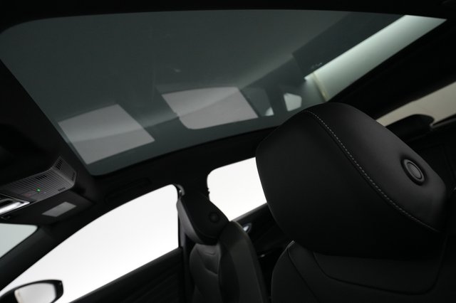 2023 Volkswagen ID.4 — photo 20 of 21