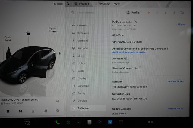 2024 Tesla Model Y — photo 5 of 21