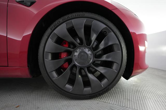 2022 Tesla Model 3 — photo 7 of 22