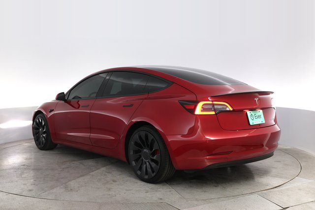 2022 Tesla Model 3 — photo 13 of 22