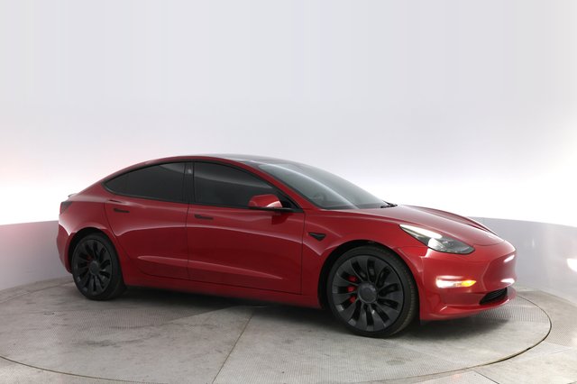 2022 Tesla Model 3 — photo 11 of 22