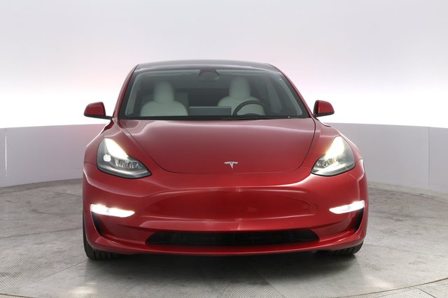 2022 Tesla Model 3 — photo 9 of 22