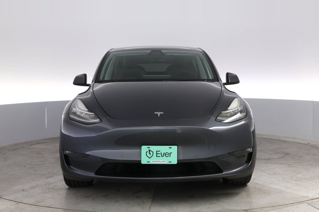 2022 Tesla Model Y — photo 9 of 21