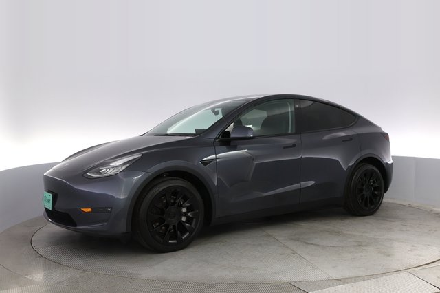 2022 Tesla Model Y — photo 14 of 21