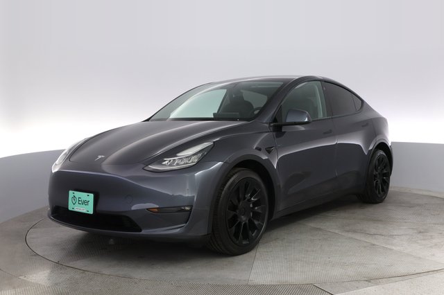 2022 Tesla Model Y — VIN 7SAYGDEE9NF307981