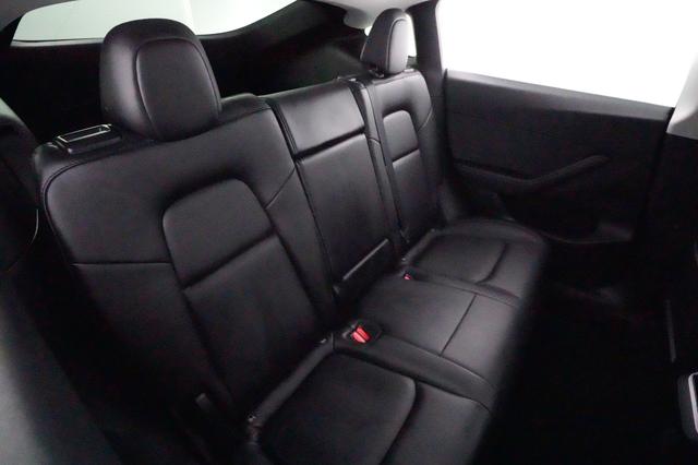 2022 Tesla Model Y — photo 4 of 21